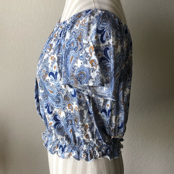 H&M Blue and White Patterned Crop Top - Picture 5 of 7